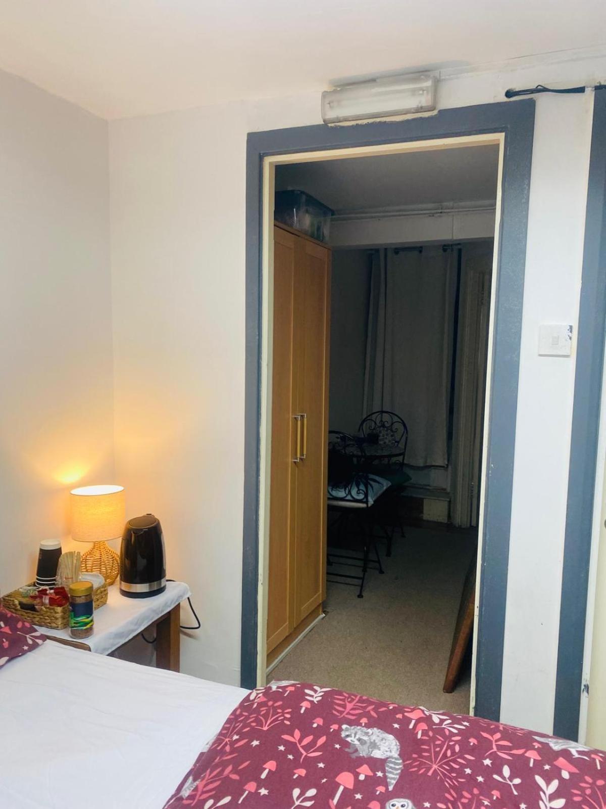 Cozy Studio Opposite Chelsea Stadium London Exterior photo