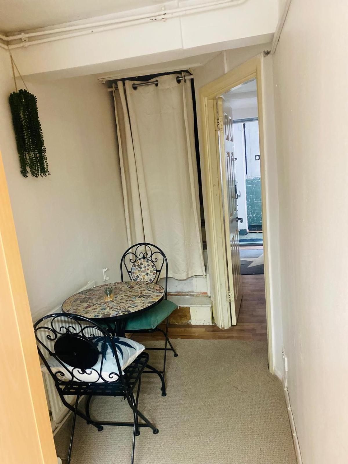 Cozy Studio Opposite Chelsea Stadium London Exterior photo